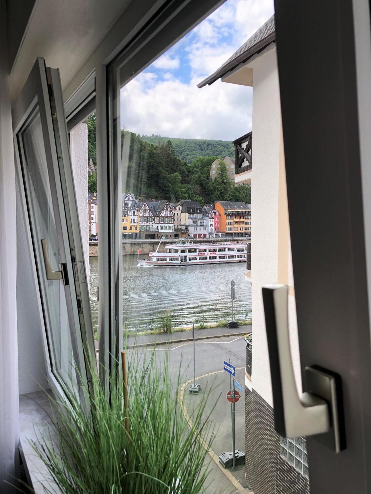 Ferienwohnungen Haus Zur Linde Cochem Camera foto