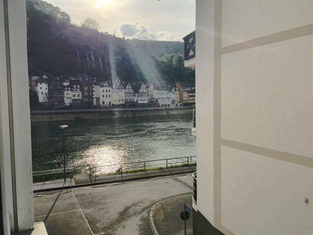 Ferienwohnungen Haus Zur Linde Cochem Esterno foto