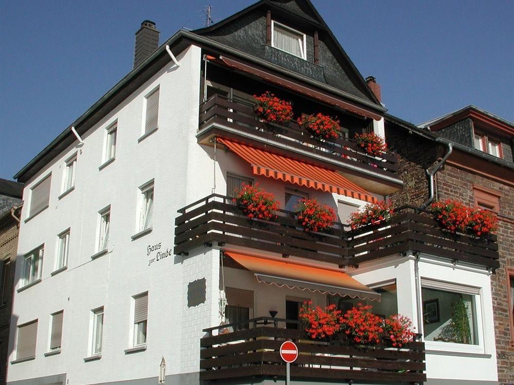 Ferienwohnungen Haus Zur Linde Cochem Esterno foto