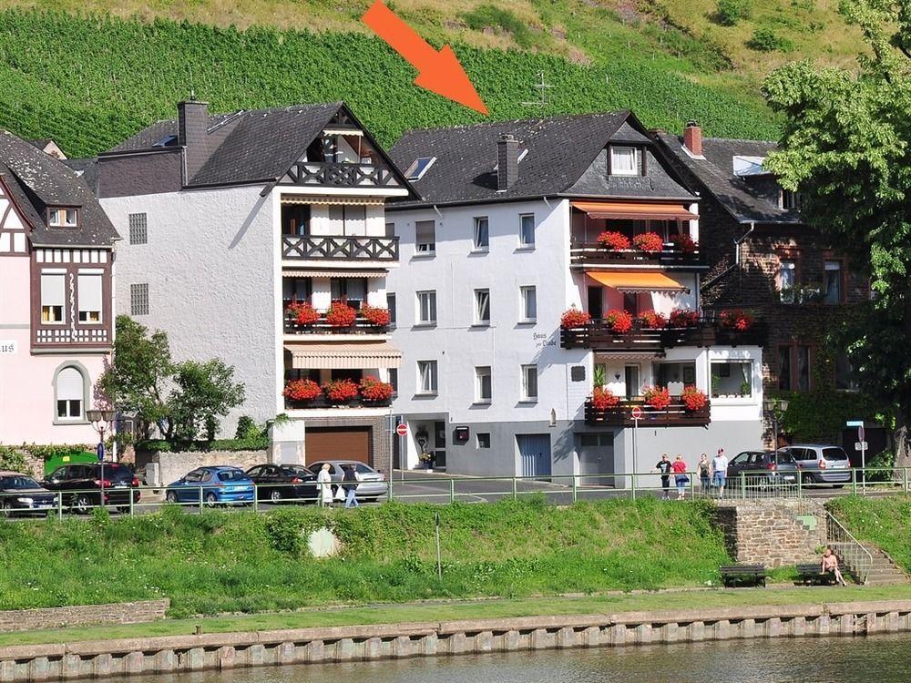 Ferienwohnungen Haus Zur Linde Cochem Esterno foto